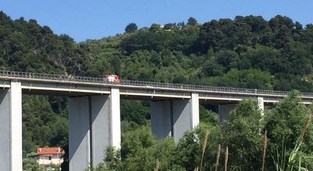48enne si butta dal viadotto Cerrano: è il nono suicidio in poco più di un mese