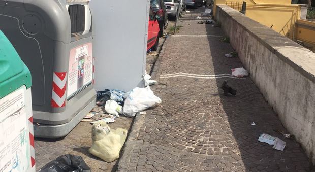 «Quant'è triste passeggiare in via Posillipo a Napoli»