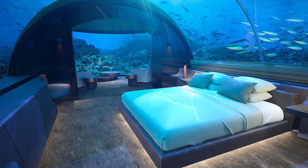 Dormire sotto al mare delle Maldive? Costa 50 mila euro a notte