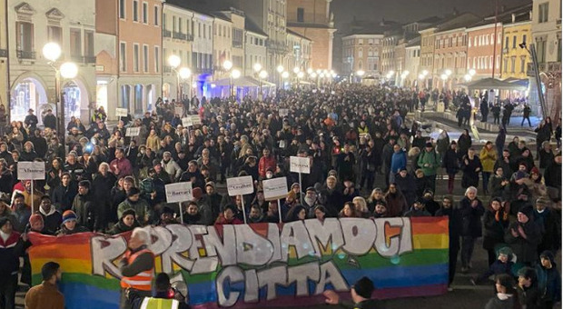 Piazza Ferretto con i 5mila manifestanti
