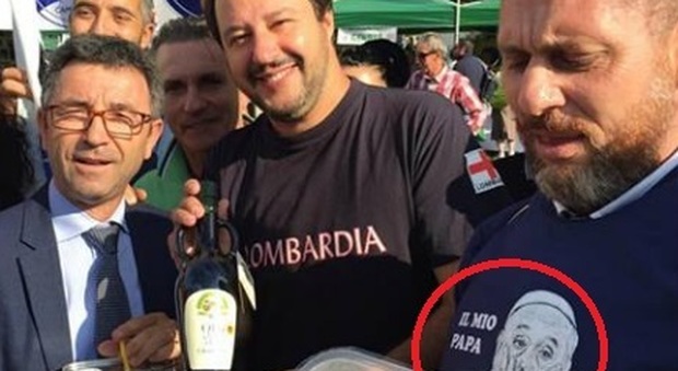 Pontida, Salvini elogia maglia "Il mio Papa è Benedetto": "Su Islam aveva idee chiare"