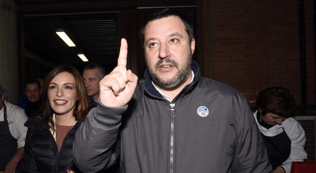 Sanremo, Salvini: «Boicottiamolo, vincitore già deciso: sarà di sinistra»