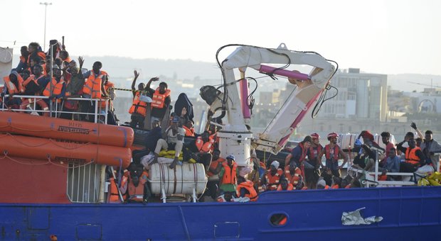 Lifeline a Malta, a bordo fotografo italiano: ecco chi è
