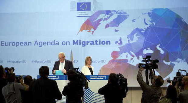 Ue, via libera all'agenda migranti, Mogherini: "No ad azioni di terra in Libia"