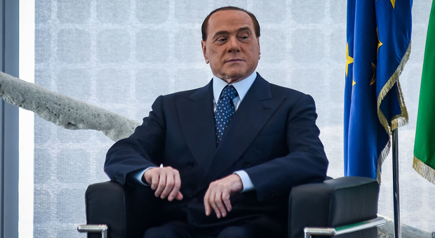 Berlusconi di nuovo in pista: due "forni" per il dopo voto