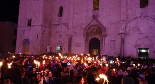 Bari, stretta per San Nicola: processione in auto e “contapersone”. Le misure