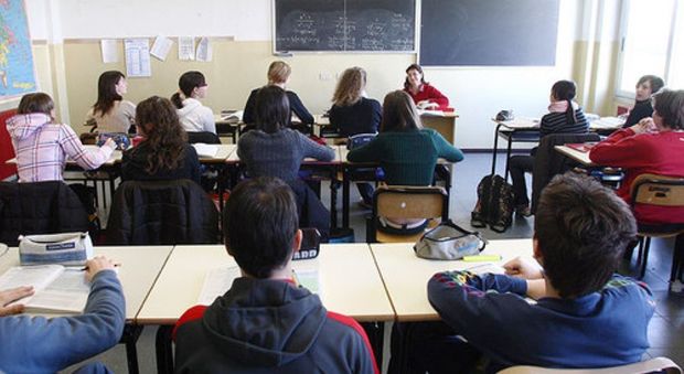 Pescara, la scuola lo boccia: studente dislessico promosso dal Tar