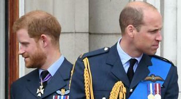 William e Harry separati ai funerali di Filippo: la decisione della Regina Elisabetta
