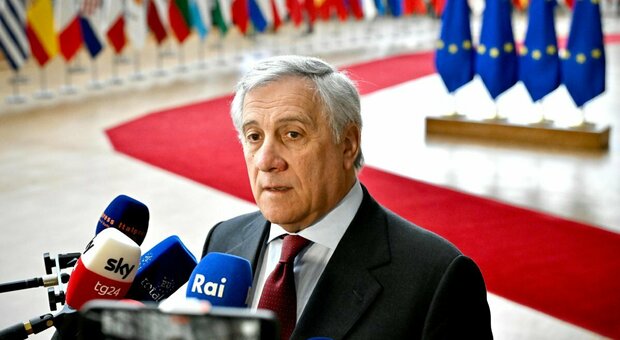 Putin, Tajani: «Voto segnato da violenze e pressioni». Salvini aveva detto: «Quando un popolo vota ha sempre ragione»