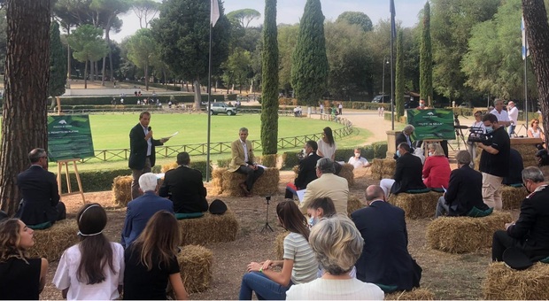 Piazza di Siena, presentata l'edizione 2021: il "non evento" tra sport, arte e cultura