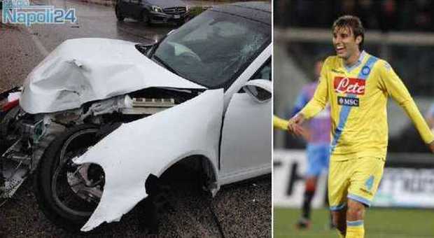 Napoli, incidente d'auto e paura per Henrique: schianto sul guardrail, vettura distrutta