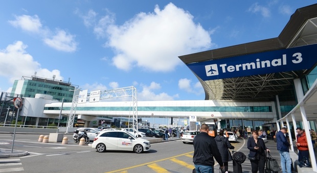 Aeroporto Fiumicino, spostati al Terminal 3 check-in, controlli di sicurezza e consegna bagagli