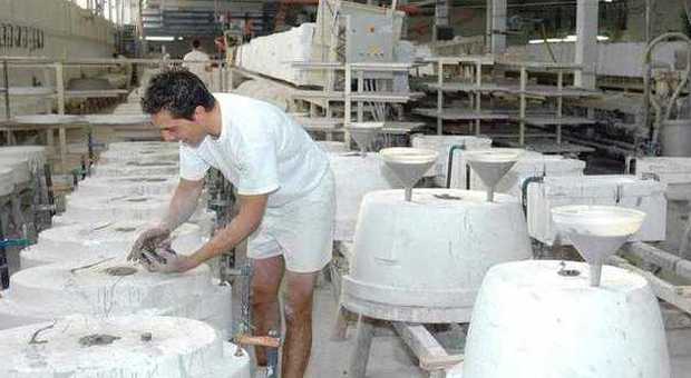 Crisi ceramica, licenziati 119 lavoratori La Cigl: "Ora intervenga il Governo"