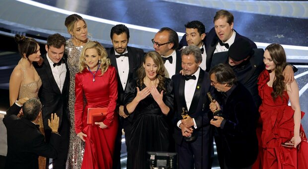 Oscar, ai candidati il pacco omaggio da 140mila dollari. Bufera sul web: «Potevano darli all'Ucraina»