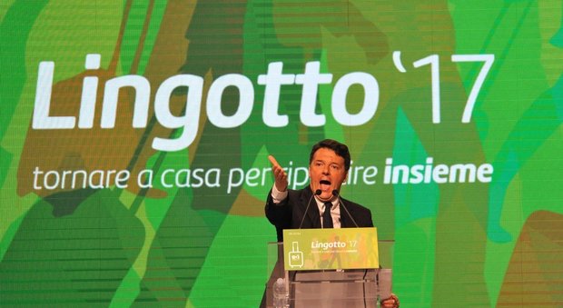 Renzi: "Noi sempre garantisti, solidarietà al sindaco Raggi"