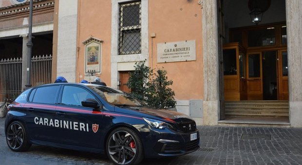 Roma, prometteva la cittadinanza italiana a donne straniere per 2000 euro: arrestato avvocato truffatore