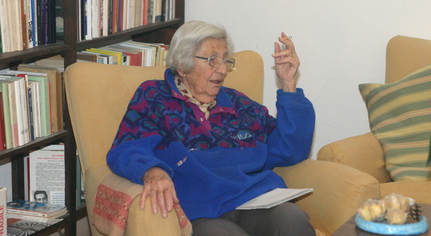 Morta a 102 anni Marisa Rodano, ultima parlamentare della Prima Repubblica. Scelse la mimosa per l'8 marzo