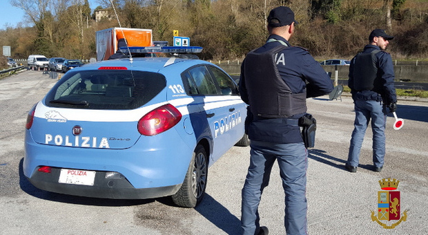 Pusher in manette ad Avellino, denunciate 18 persone per spaccio