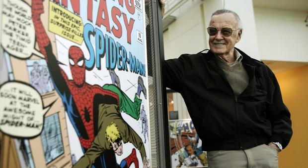 Morto Stan Lee, papà dei supereroi Marvel: aveva 95 anni. Creò Spiderman e i Fantastici 4