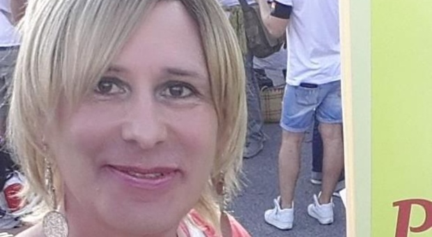 Cloe, ex prof transgender: il corpo carbonizzato in un camper. In un post aveva annunciato il suicidio