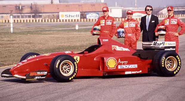 Montezemolo con Schumacher, Irvine e il collaudatore Larini