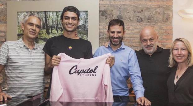 Matteo Bocelli, il figlio di Andrea firma per la Capitol e lavora al suo primo album