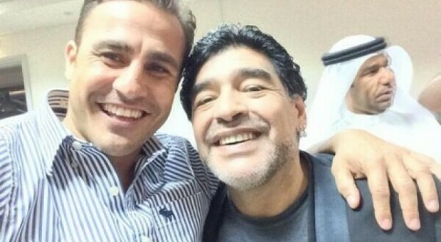 Maradona, Cannavaro lancia l'idea: «Coro per Diego al 10’ di ogni gara»