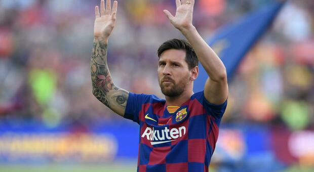 Messi sempre più lontano dal Barcellona: non si è presentato ai test anti-Covid