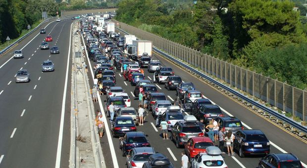 Porto Sant'Elpidio, lavori in corso: chiuso per due notti un tratto di autostrada