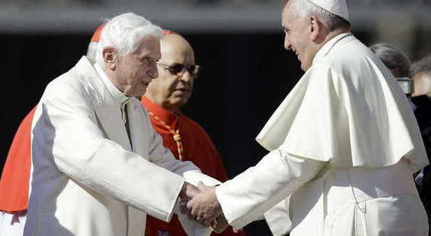 Festa dei nonni, il Papa: "Bello carezzare un bimbo e lasciarsi carezzare dal nonno"