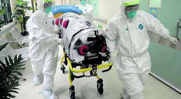 Ebola, volontari contro la quarantena I medici: Â«CosÃ¬ si blocca l'infezioneÂ»