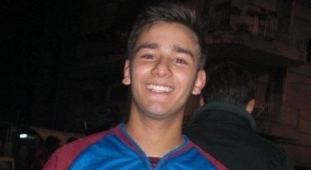 Dario, ucciso a 22 anni a colpi di casco: a processo l'amico