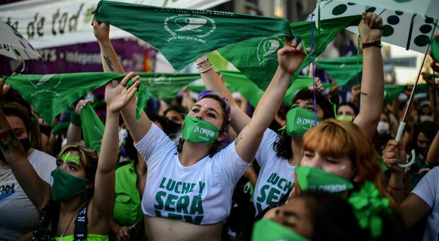 Argentina, aborto legale: ok del Seanto dopo l'approvazione della Camera dei deputati