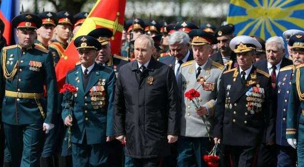 Putin, piani per fuggire da Mosca in caso di sconfitta in Ucraina