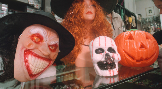 Halloween, sequestrati a Roma oltre 11 milioni di prodotti contraffatti