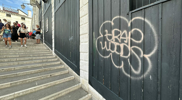 I graffiti sul ponte di Rialto