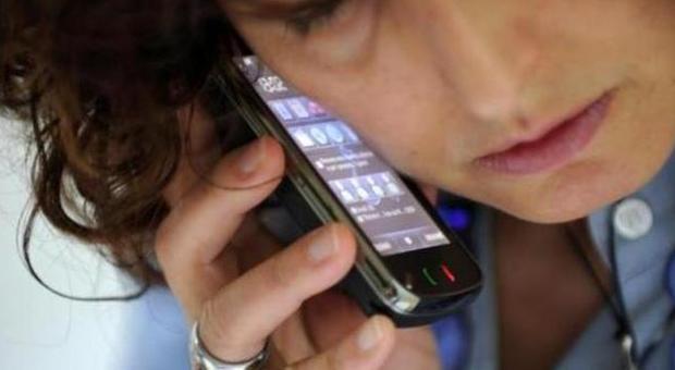 Telemarketing, assalto ai cellulari: ecco chi viola la privacy