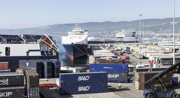Porto, continua la crescita: traffico container a +20,99%