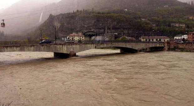 L'Adige a Trento (foto di archivio)