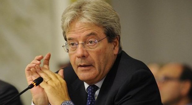 Raid italiani in Iraq, il ministro Gentiloni: «Nessuna decisione presa»