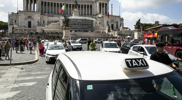 Bonus taxi a Roma, rimborsi tardivi flop del piano anti-traffico. I conducenti: «Fino a un anno per riavere i soldi»