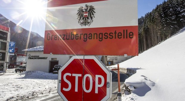 Migranti, l'Austria reintroduce i controlli alla frontiera con l'Ungheria
