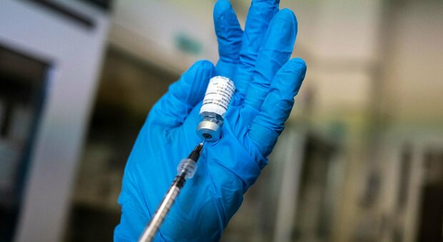 Prenotazione vaccini, da AstraZeneca a Pfizer le news regione per regione: doppia dose a 4.234.000 italiani