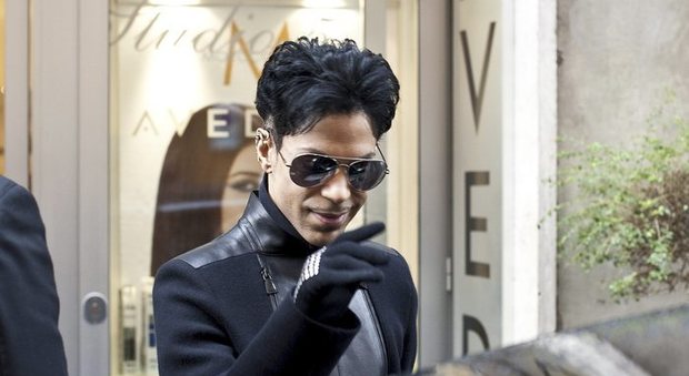 Prince, cognato rivela: «Non ha dormito per sei giorni di fila»