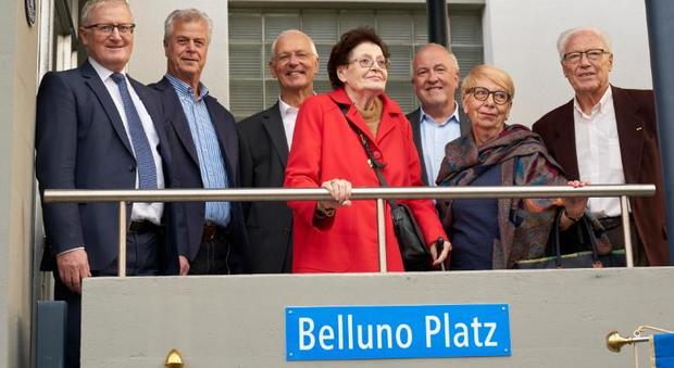 L'inaugurazione della Belluno Platz (Piazza di Belluno) a Emmenbrucke in Svizzera (foto Media-Work.ch)