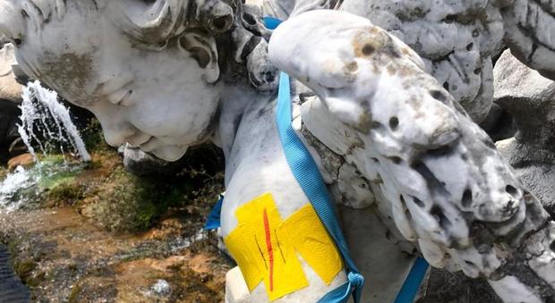 Reggia di Caserta, riattaccati i pezzi mancanti alle statue della fontana di Venere e Adone
