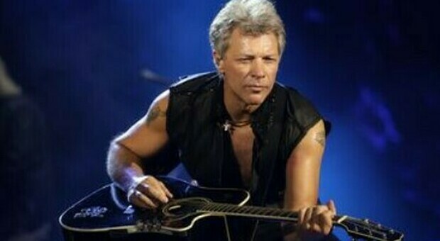 Bon Jovi positivo al Covid, annullati i concerti: «Mettete la mascherina»