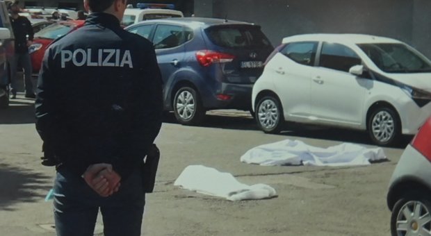 Fratelli morti caduti dall'ottavo piano a Bologna: erano in castigo. Il testimone: respiravano ancora