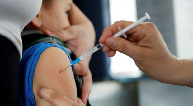 Mix coronavirus e influenza, la Regione gioca d’anticipo: vaccinazioni da ottobre. Ecco per chi sarà gratis