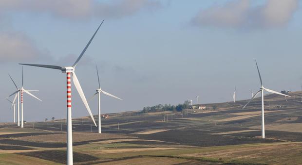 Rinnovabili: la filiera elettrica italiana potrebbe puntare al Nord Africa